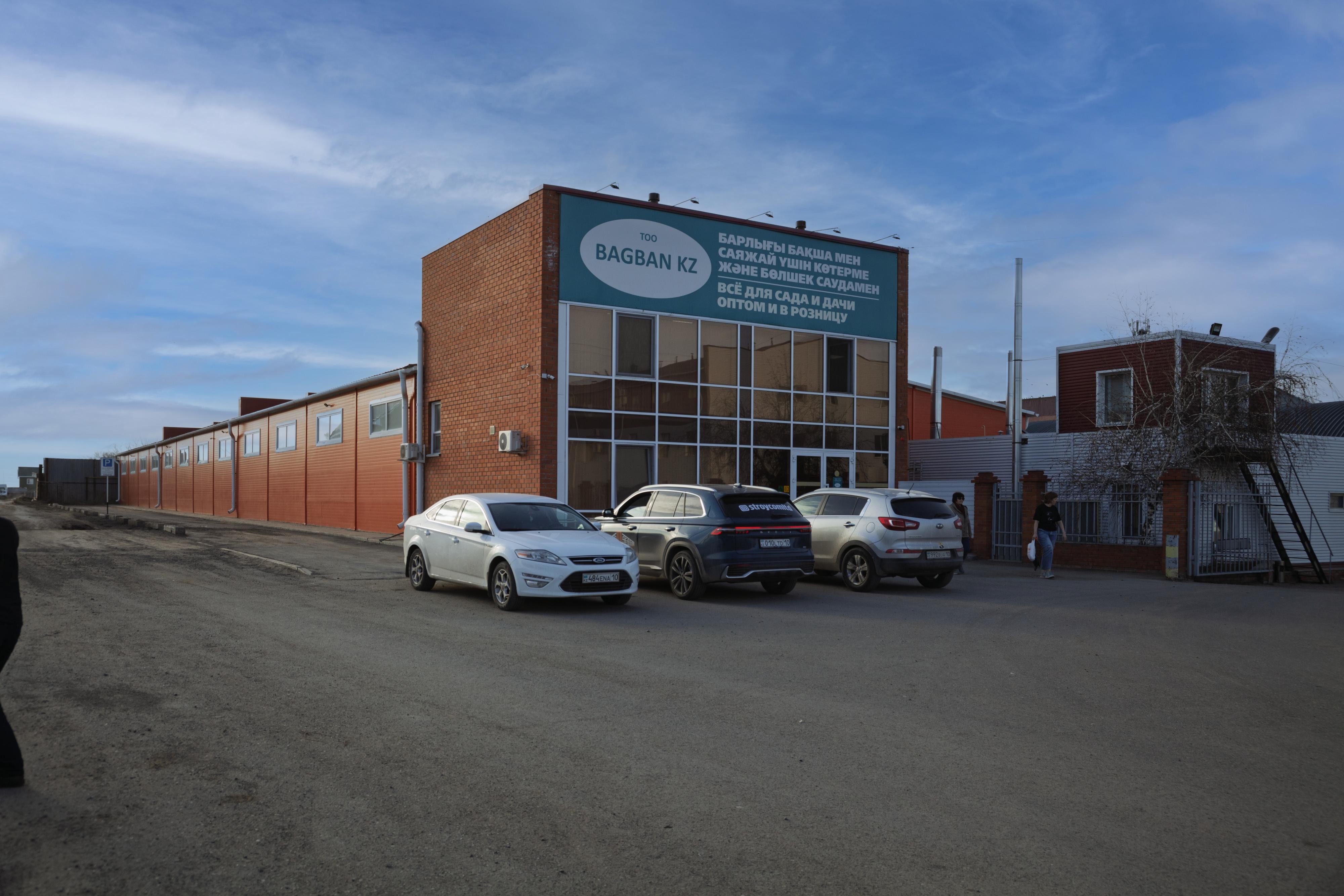 Изображение раздела «Торговые ангары»